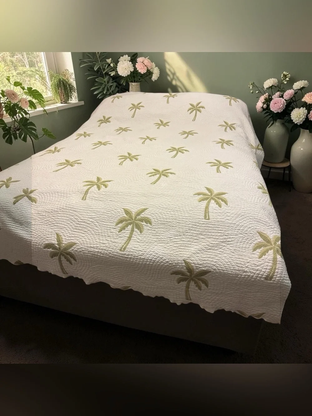 Waverly Quilted Bedspread Embroidered Palm Tree Tropical Queen/ Full 83”x 72”
